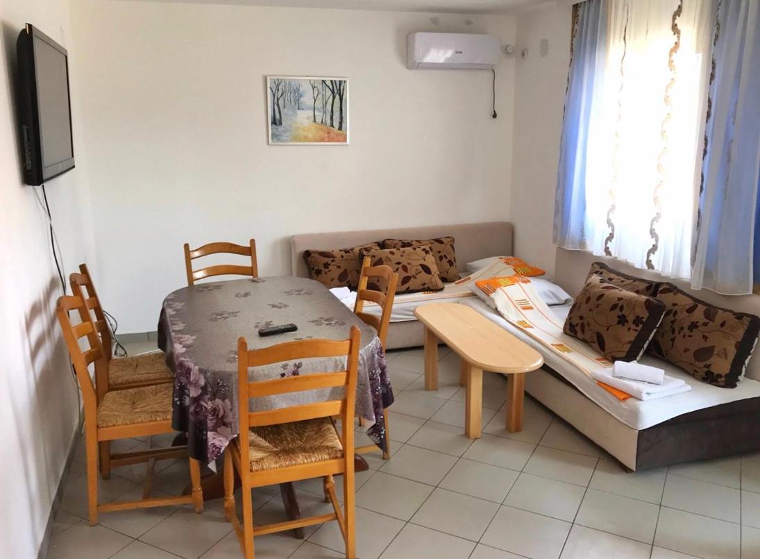 Apartmani Novak - Srebrno Jezero Veliko Gradište المظهر الخارجي الصورة